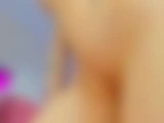 YanaMiana's Live Sex Cam Show