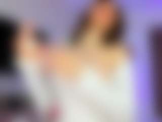 Live cam show with YanaMiana - Upskirt on Hubzter Live