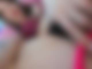 YanaMiana's Live Sex Cam Show