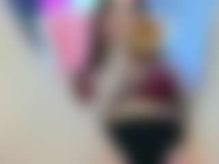 Live cam show with YanaMiana - Deepthroat on SpankPalCams