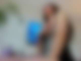 YanaMiana's Live Sex Cam Show