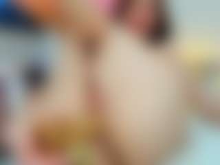 YanaMiana's Live Sex Cam Show