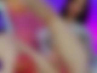 YanaMiana's Live Sex Cam Show