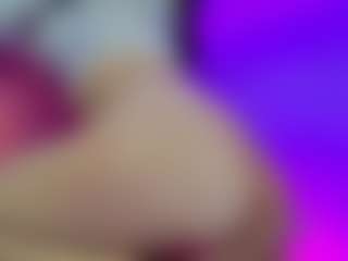 YanaMiana's Live Sex Cam Show