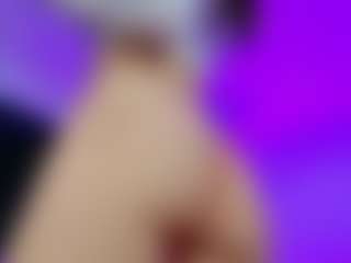 Live cam show with YanaMiana - Toys on x69.live