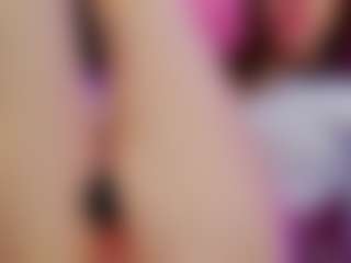 YanaMiana's Live Sex Cam Show