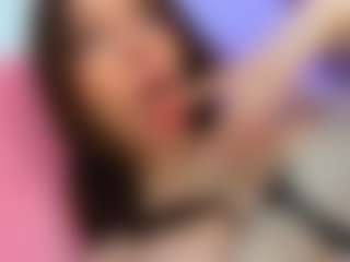 YanaMiana's Live Sex Cam Show