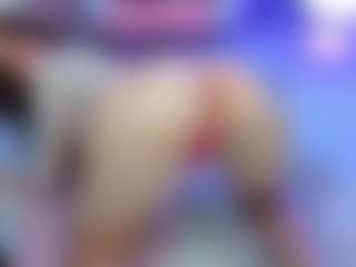 YanaMiana's Live Sex Cam Show