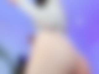 Live cam show with YanaMiana - New MILF on slutload