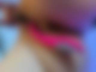 YanaMiana's Live Sex Cam Show
