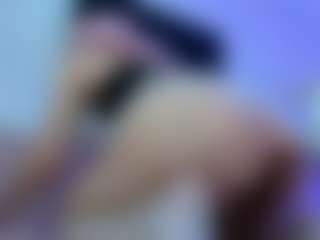 YanaMiana's Live Sex Cam Show