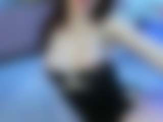 YanaMiana's Live Sex Cam Show
