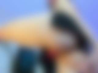YanaMiana's Live Sex Cam Show