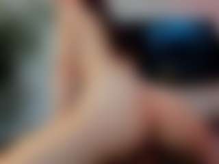YanaMiana's Live Sex Cam Show