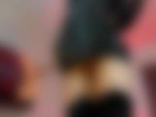 YanaMiana's Live Sex Cam Show