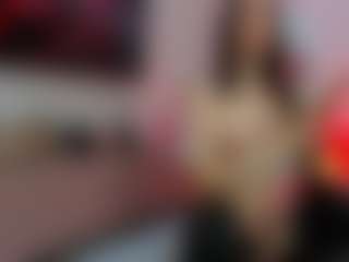 Cam Show en direct de YanaMiana