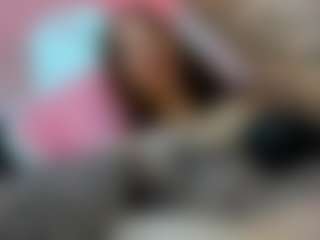 Live cam show with YanaMiana - Bedroom on Dolls Live