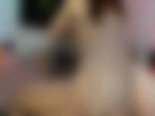YanaMiana's Live Sex Cam Show