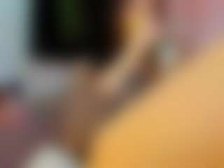 YanaMiana's Live Sex Cam Show