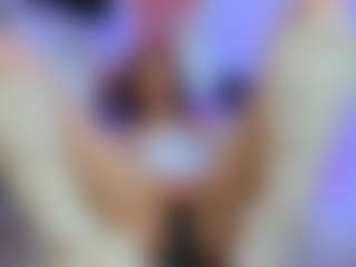 YanaMiana's Live Sex Cam Show