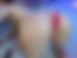 YanaMiana's Live Sex Cam Show