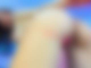 YanaMiana's Live Sex Cam Show