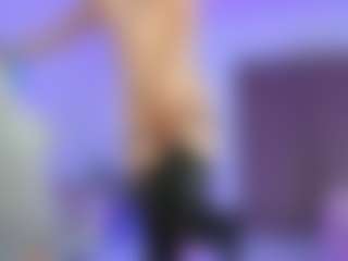 YanaMiana's Live Sex Cam Show