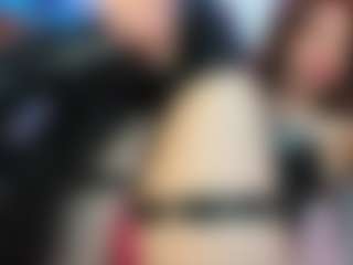 YanaMiana's Live Sex Cam Show