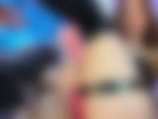 YanaMiana's Live Sex Cam Show