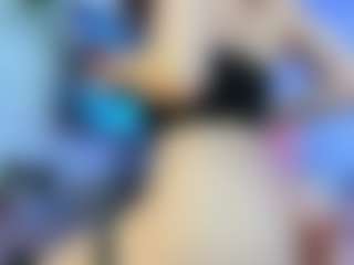 YanaMiana's Live Sex Cam Show