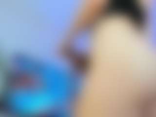 YanaMiana's Live Sex Cam Show