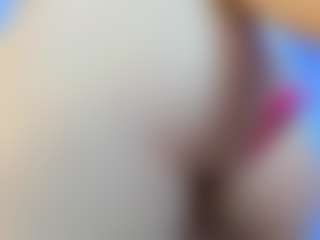 YanaMiana's Live Sex Cam Show