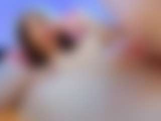 YanaMiana's Live Sex Cam Show