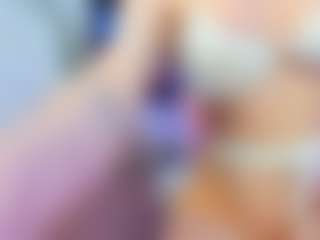 YanaMiana's Live Sex Cam Show