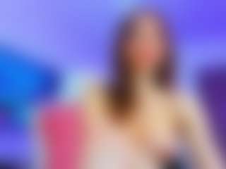 Live cam show with YanaMiana - Skinny on Camsoda