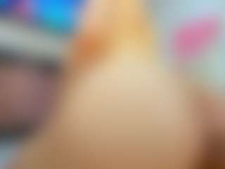 YanaMiana's Live Sex Cam Show