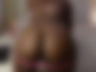 Live cam show with bunny_peachy22 - Ebony Teen (18+) on liverealitysex.com