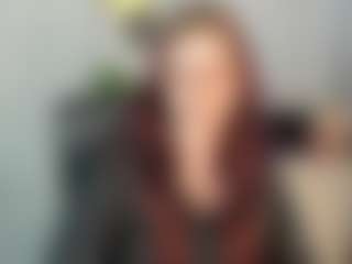 Live cam show with emmaTease94 - Highheels on Soda Cam