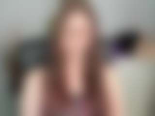 Live cam show with emmaTease94 - Flirt on Dare Cams
