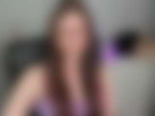 Live cam show with emmaTease94 - Toes on Camiplay Live