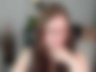 Live cam show with emmaTease94 - Skinny on chickslive.net