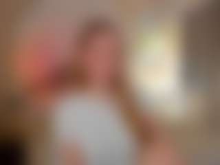 Live cam show with Mellisa - Sexy on Mixed Magazine Live