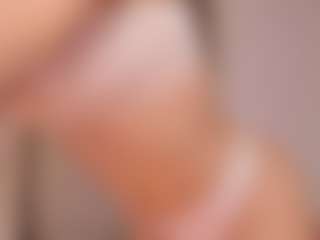 Live cam show with GRACE - Ebony Teen (18+) on Gym Cam Girls