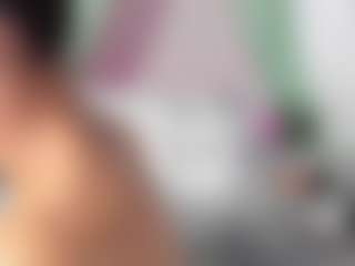 Live cam show with GRACE - Brown Eyes Ebony on sexylive.show