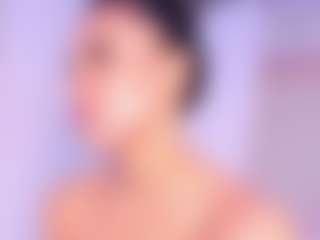 Live cam show with GRACE - Ebony Teen (18+) on CamwithHer