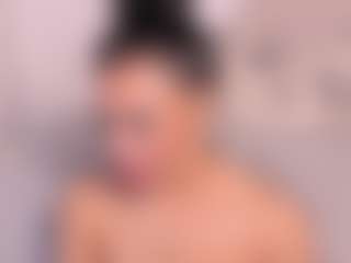 Live cam show with GRACE - Athletic Public on Sweet Sext