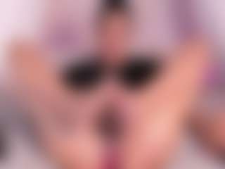Live cam show with GRACE - Deepthroat on TeamSkeetLive