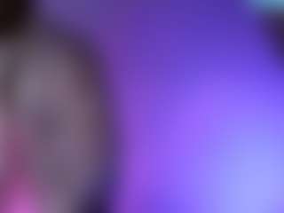 Live cam show with Come1to1mE - Tease on Dare Cams