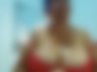 Live cam show with GirlAmada - Granny on SpunkLive