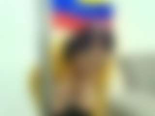 GirlAmada's Live Sex Cam Show